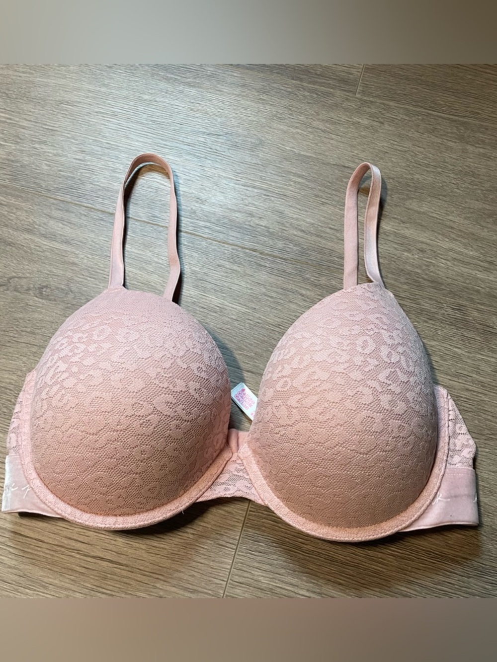 Victoria’s Secret Pink Bra Cheetah Print Lace 34DD Wear Everywhere Push Up Wired